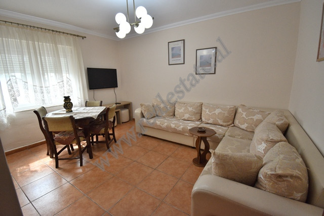 Apartament 2+1 me qira prane Ambasades Amerikane ne Tirane